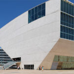 Médio Leandrinho assina por três temporadas com Gil Vicente