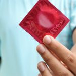 Pai culpado por homicídio de três adolescentes cometido pelo filho nos Estados Unidos