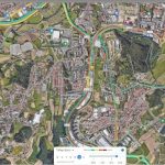 Cobras altamente venenosas apanhadas a acasalar à porta de uma casa