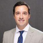 Ursos polares ocupam estação soviética abandonada