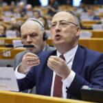 António Costa oferece máscaras portuguesas aos homólogos europeus