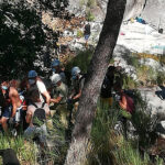 Menina, mãe e cantadeira