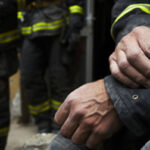 Comprar casa exige até 27 anos de salário e arrendar pode consumir 82% do rendimento