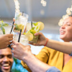 Desempregadas de longa duração terminam curso de decoração floral na ATAHCA