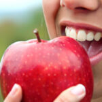 200 anos após a derrota de Napoleão, a Rússia e a França enterraram os seus soldados