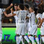 Vitória SC goleia e distancia-se do Paços de Ferreira