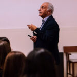 Dupla de jovens acaba detida após roubo em centro comercial de Braga