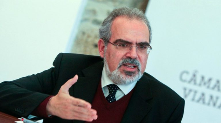Jos Maria Costa Aguarda Com serenidade Investiga o A C mara De jos-maria-costa-aguarda-com-serenidade-investiga-o-a-c-mara-de