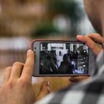 Sobrevive 30 dias na floresta amazónica a comer insetos e a beber urina