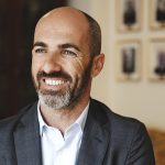 Populares salvam cão caído em poço de Esposende