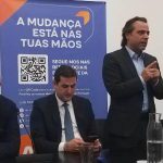 Novos acessórios de moda e cozinha inspirados no Lenço de Namorados de Vila Verde