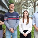 Descobertas várias pessoas e 86 cães em casa com condições “deploráveis”