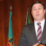 “Atirador de fisgas em série” aterroriza vizinhos durante 10 anos nos EUA