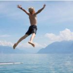 Garrafa lançada ao mar em 1961 aparece 63 anos depois nos EUA