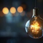 Mulher encontra encomenda entregue há dois anos no jardim de casa