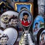 Mulher morre após falso cirurgião tentar remover-lhe silicone das nádegas nos Estados Unidos