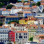 Microalgas podem ser usadas para tratar efluentes da indústria têxtil? Sim, e já decorrem testes numa instalação piloto em Portugal